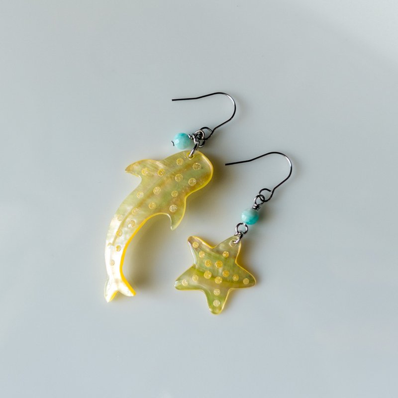 Whale Shark and Star Fish with the Hope Stone - Earrings & Clip-ons - Shell Gold