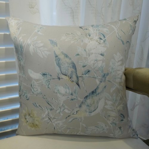 HC CURTAIN HC印花抱枕套 現貨 歐美花版 HC7004-04 翠鳥蔚綠-膚底