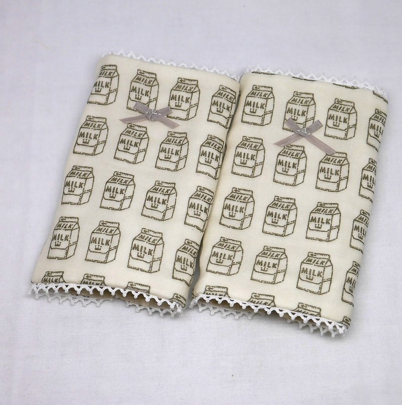 Japanese Handmade 8-layer-gauze droop sucking pads - 口水肩/圍兜 - 棉．麻 白色