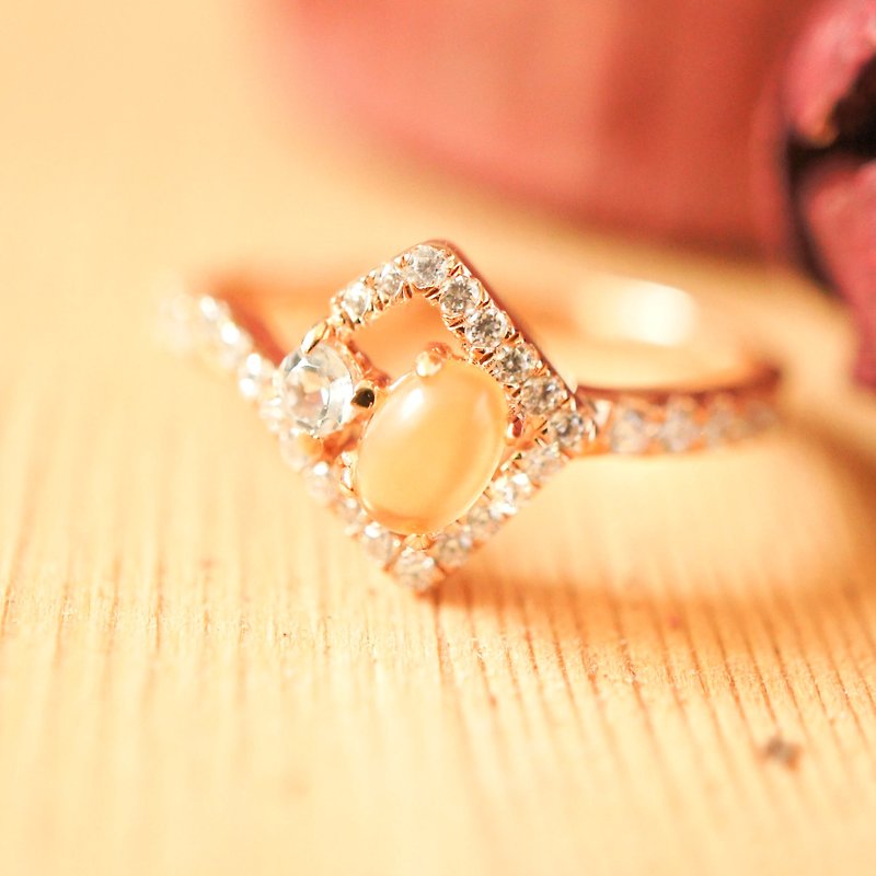 MEADOW - Oval Citrine with Blue Topaz  18K Rose Gold Plated Silver Ring - General Rings - Gemstone Yellow