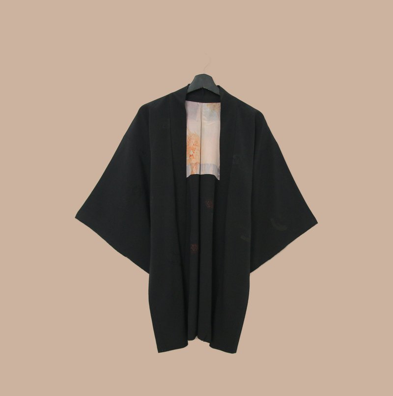 Back to Green-日本帶回羽織小金蔥刺繡圖騰kb-06/vintage kimono - 女大衣/外套 - 絲．絹 