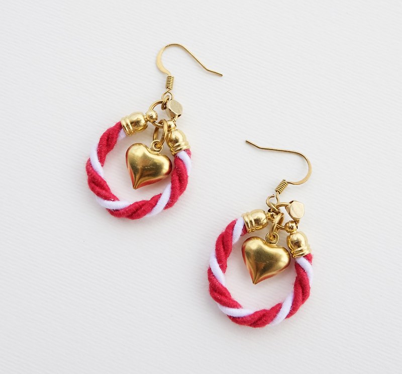 Red white rope and brass heart earrings - ต่างหู - วัสดุอื่นๆ สีแดง