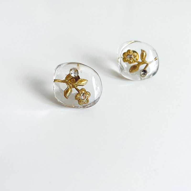 antique small flower clear earrings - ต่างหู - เรซิน สีใส