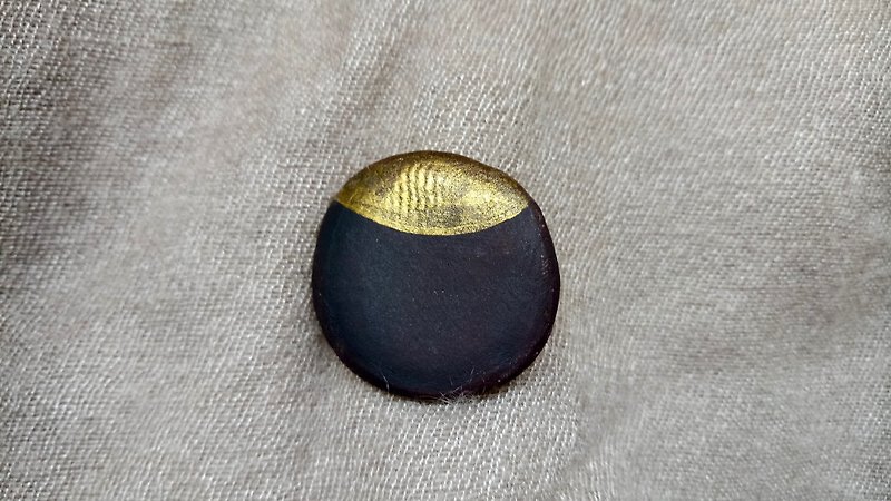 金黑色別針 - ブローチ - 陶器 ブラック