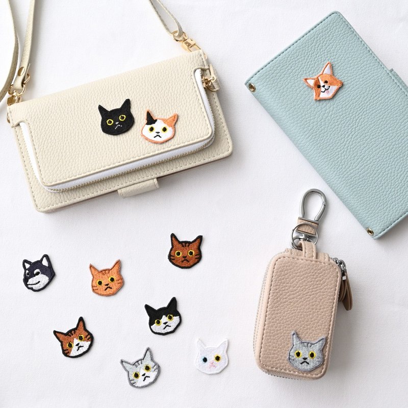 刺繍 ワッペン 単品 【 猫 犬 その他 】 シール&アイロン両用 アニマル ペット 2匹目 A258I - パーツ/クラフト道具 - その他の素材 多色