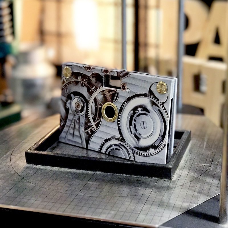 Paper Shoot paper camera, Circulation Series - Silver - กล้อง - กระดาษ สีเงิน