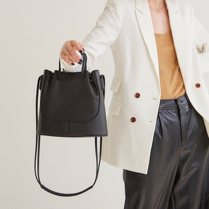 Clyde Cloud 2021 Leather Bucket Bag in Black - Messenger Bags & Sling Bags - Genuine Leather Black