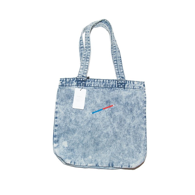 Red Blue Pencil Denim Tote Bag Tcollector - กระเป๋าถือ - ผ้าฝ้าย/ผ้าลินิน สีน้ำเงิน