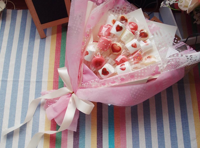 Valentine's Day confession necessary super romantic bouquet macarons marshmallows club - ขนมคบเคี้ยว - อาหารสด 