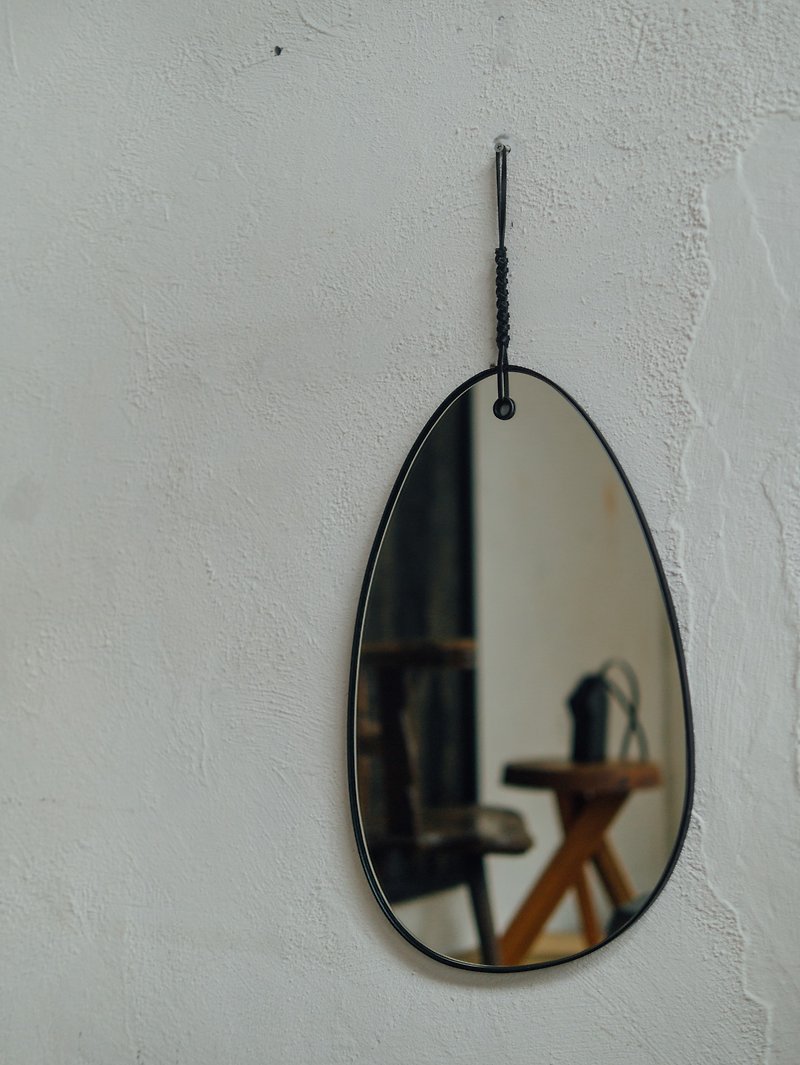 Woven Pebble Mirror 45cm - เฟอร์นิเจอร์อื่น ๆ - หนังแท้ สีกากี