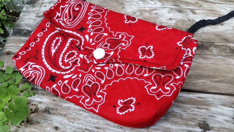 AMIN'S SHINY WORLD handmade custom amoeba scarf Patchwork Gulls cover buckle BAG - กระเป๋าแมสเซนเจอร์ - ผ้าฝ้าย/ผ้าลินิน สีแดง