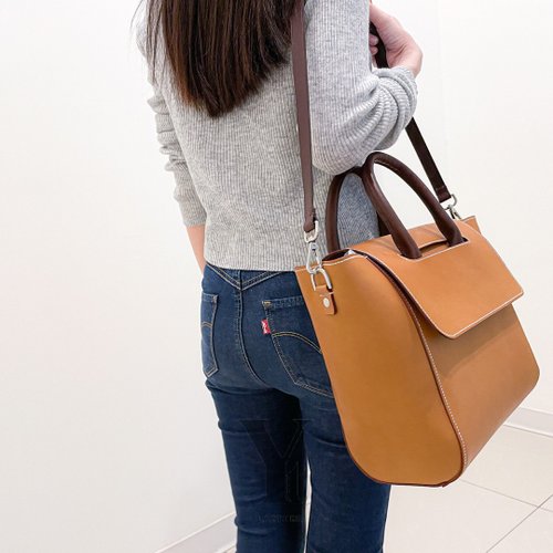 YTLEATHER 手工皮件 真皮水餃包丨側揹包丨斜揹包丨客製姓名丨手工縫製丨聖誕禮盒
