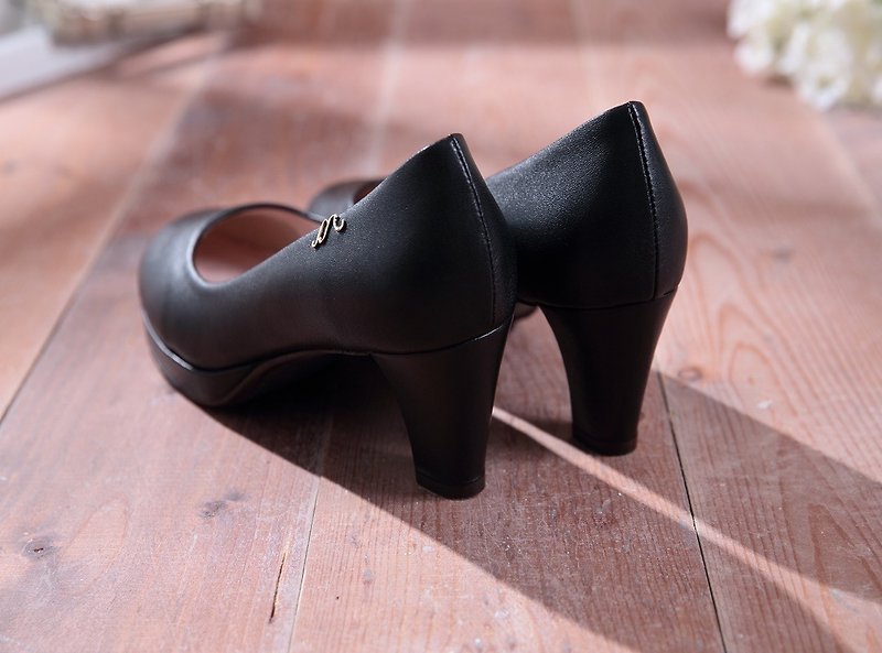 Anna-Classic Black-Pure Rounded Leather Low Heel Shoes (not sold out) - High Heels - Genuine Leather Black