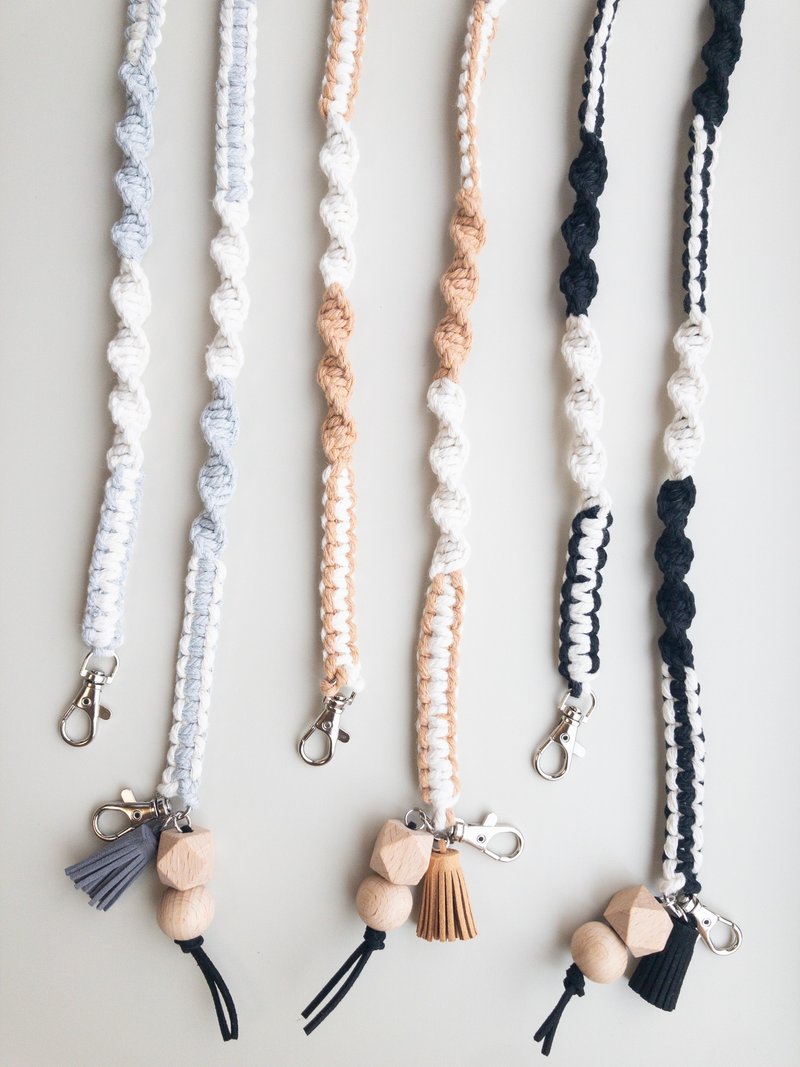 Macrame lanyards/phone straps - อุปกรณ์เสริมอื่น ๆ - ผ้าฝ้าย/ผ้าลินิน 