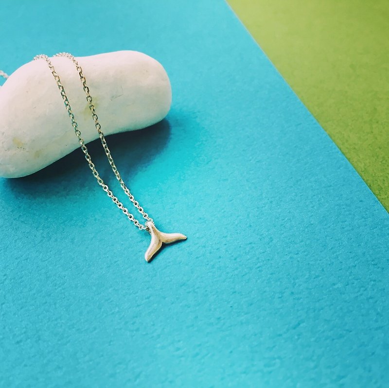 925 Sterling SilverWhale Tail Necklace - สร้อยคอ - เงินแท้ สีเงิน