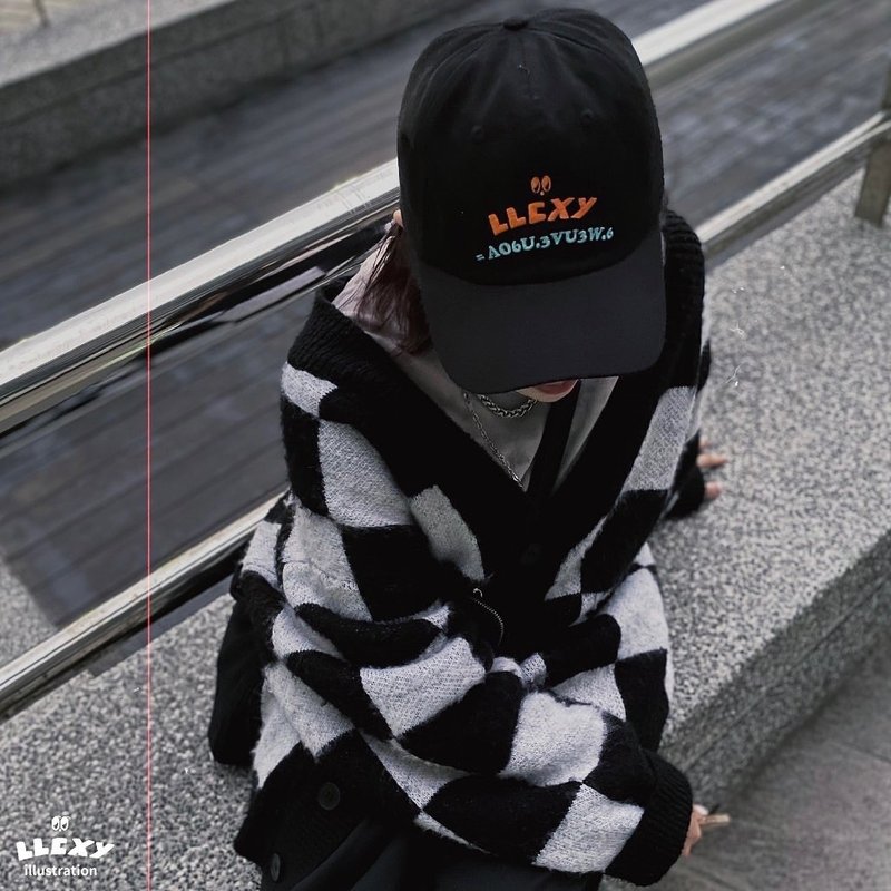 LLCXY 沒有洗頭戴的刺繡老帽 - 帽子 - 棉．麻 黑色