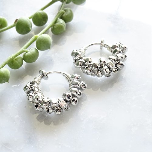 marina JEWELRY SILVER square metal wrapped hoop clip on earrings 可変耳針式