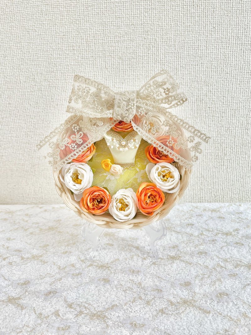 Ballet tutu x flower ornament yellow version - ของวางตกแต่ง - ไม้ สีเหลือง