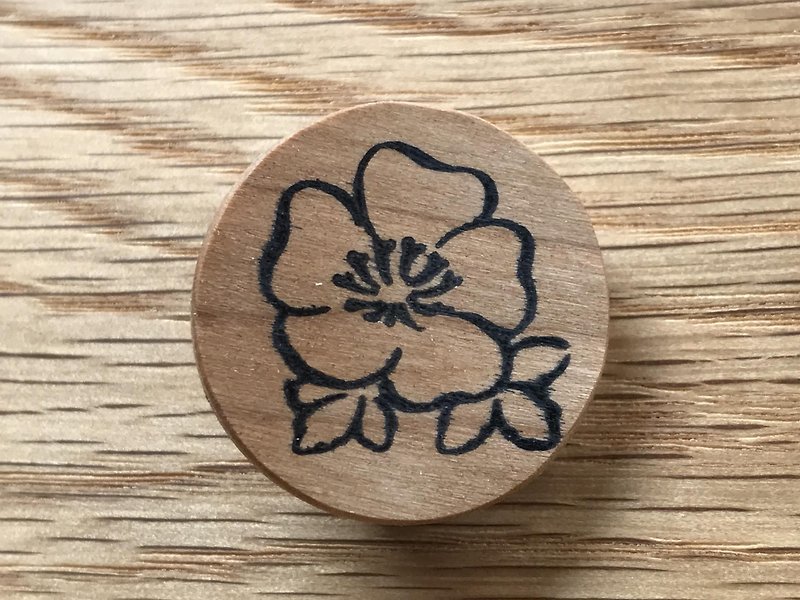 Plant brooch · flower cherry wood - เข็มกลัด - ไม้ 