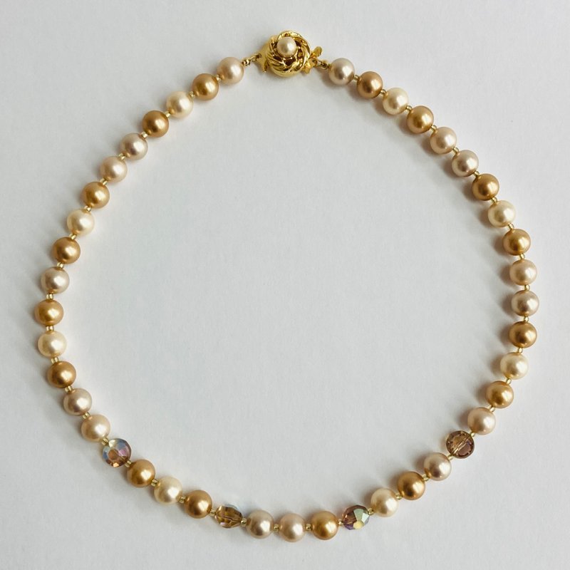 Glass mix pearl necklace/8mm approx. 43cm/beige mix/G/made in Japan - สร้อยคอ - แก้ว สีทอง