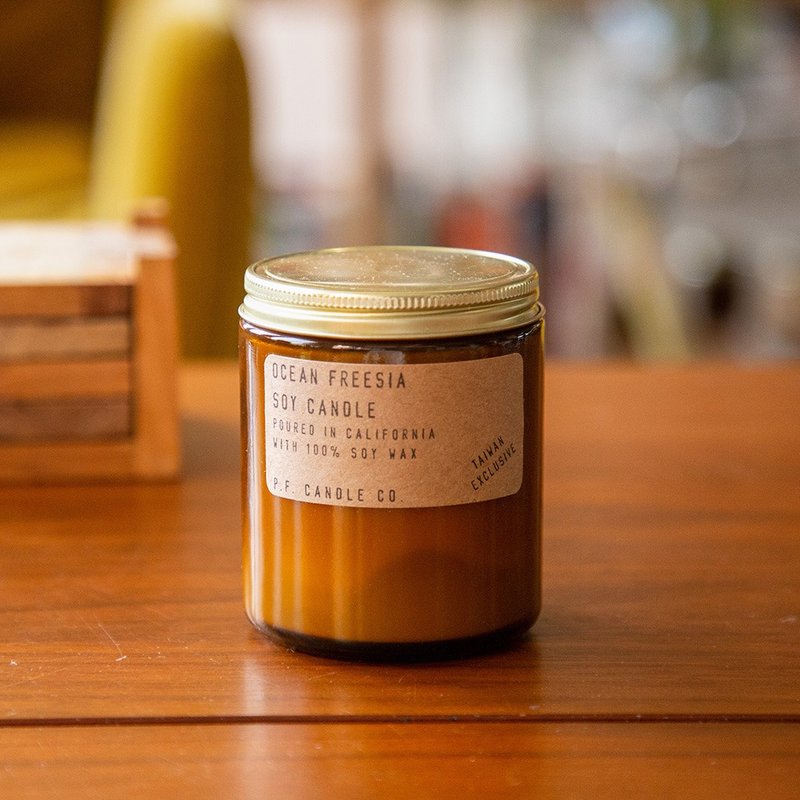 P.F. Candle CO. 美國手工香氛蠟燭 7.2oz 海洋小蒼蘭 - 香氛蠟燭/燭台 - 蠟 