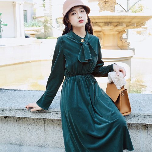 [In stock] women&amp;#39;s winter wear streamers close mouth sleeves long dress dress 81399