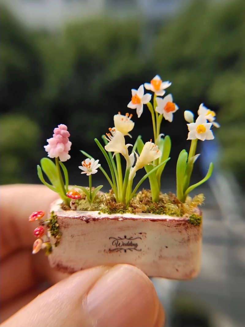 Narcissus miniature clay flower set mini potted plant - Items for Display - Clay Multicolor