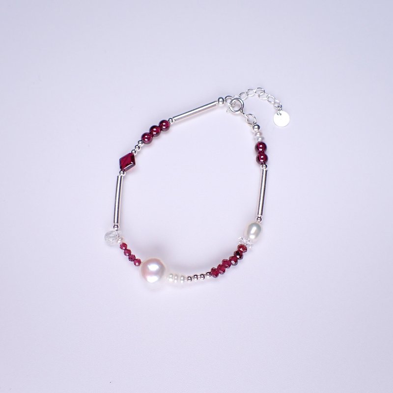 Stone Silver Bracelet - สร้อยข้อมือ - เงินแท้ สีแดง