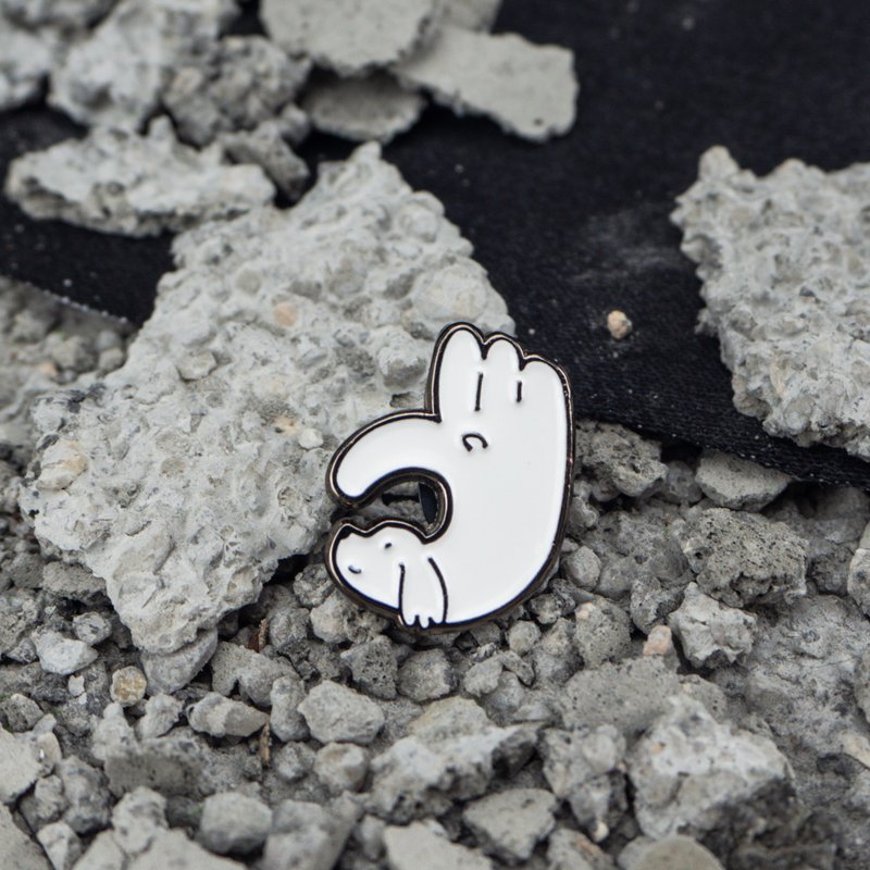 Okay Dog Enamel Pin — Gift for Dog Lovers | Ok 狗徽章 | OK犬 - 胸針 - 其他金屬 白色