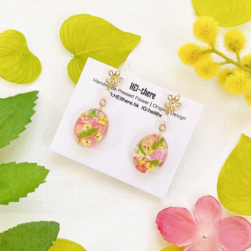 The Blossom - Flowery Pressed flower earrings - Earrings & Clip-ons - Plants & Flowers Red