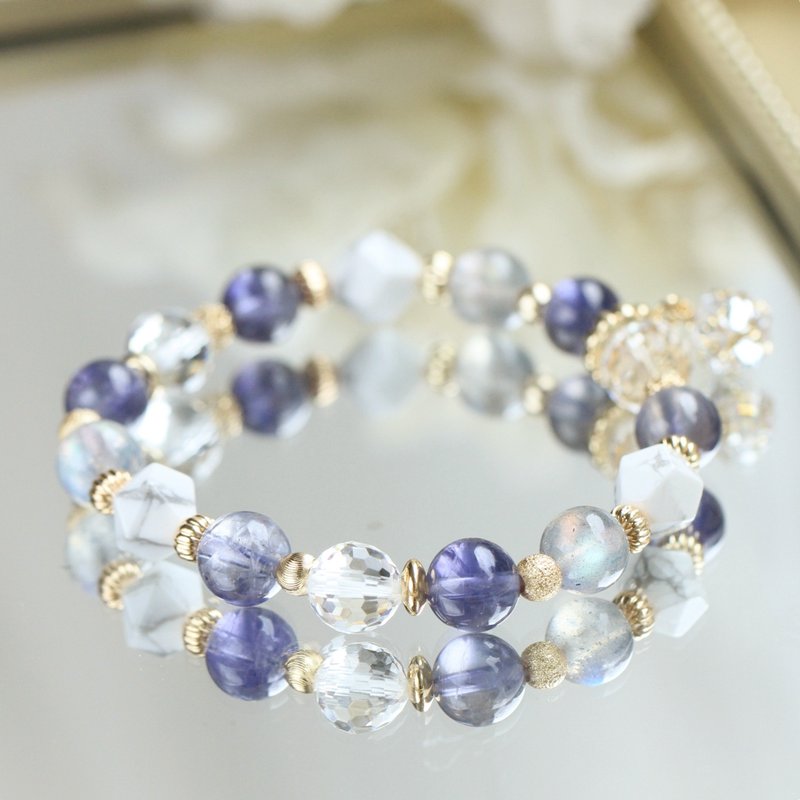 Iolite labradorite white crystal. Health, happiness, peace and good luck crystal bracelet. Karuizawa 8mm - สร้อยข้อมือ - คริสตัล สีน้ำเงิน