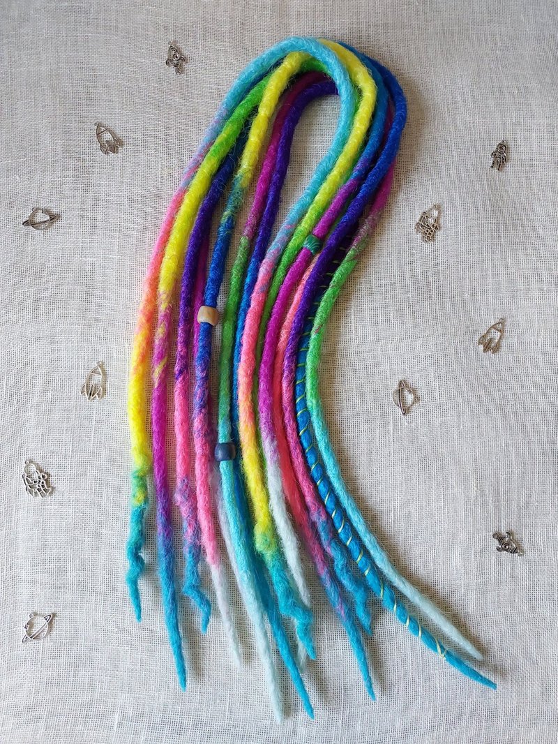 Synthetic dreadlocks 'Color Improvisation' , Cyber dreadlocks, Colorful dreads - เครื่องประดับผม - พลาสติก หลากหลายสี