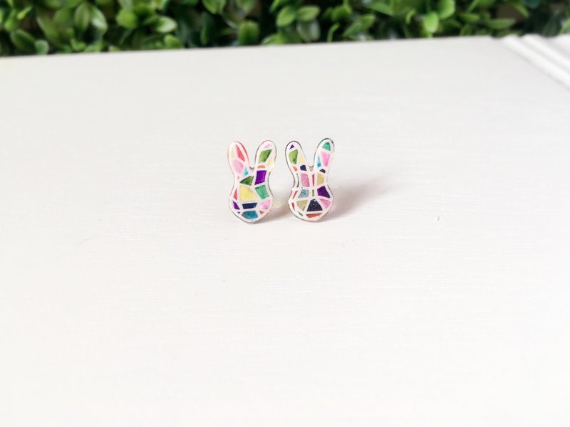 *Haku‧Neko* 馬賽克手繪兔子彩色耳環 耳針 - 耳環/耳夾/耳骨夾 - 矽膠 多色