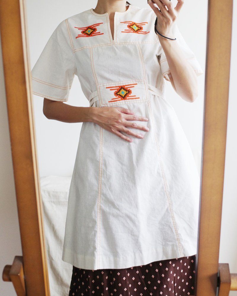 Vintage 墨西哥原生棉手工刺繡洋裝 - 洋裝/連身裙 - 棉．麻 