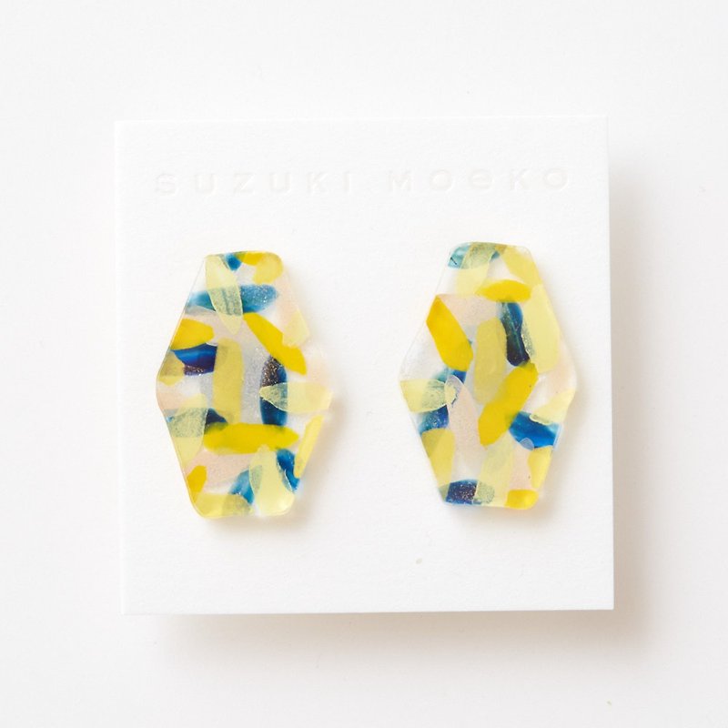 pierce (針式) - Earrings & Clip-ons - Acrylic Yellow