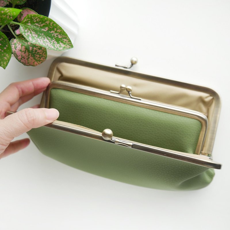 Shenbi big mother-of-mouth gold bag / coin purse 【Made in Taiwan】 - Wallets - Other Metals Green