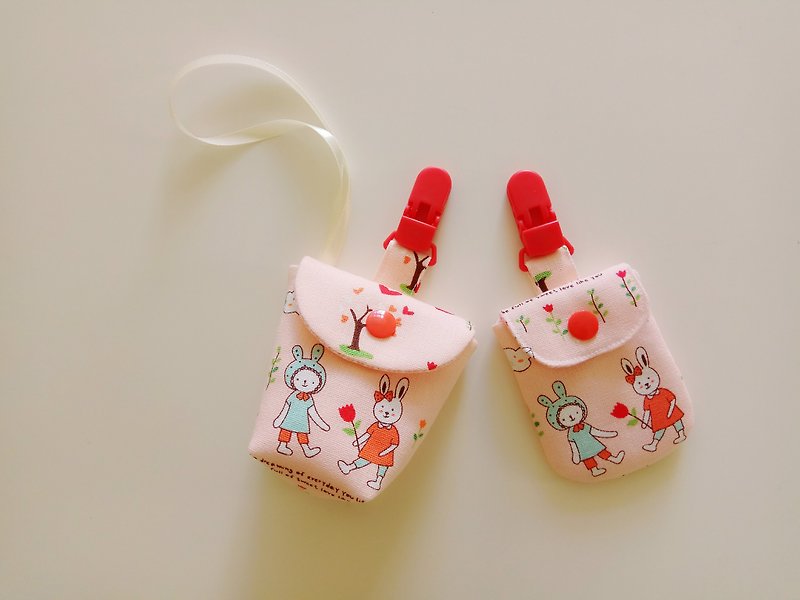 <Orange powder> rabbit rabbit beauty gift pacifier bag + safe bag nipple bag - Bibs - Cotton & Hemp Pink