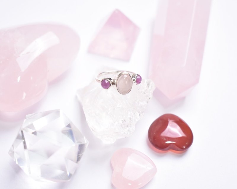 Rose quartz and pink sapphire silver ring - แหวนทั่วไป - เครื่องเพชรพลอย สึชมพู