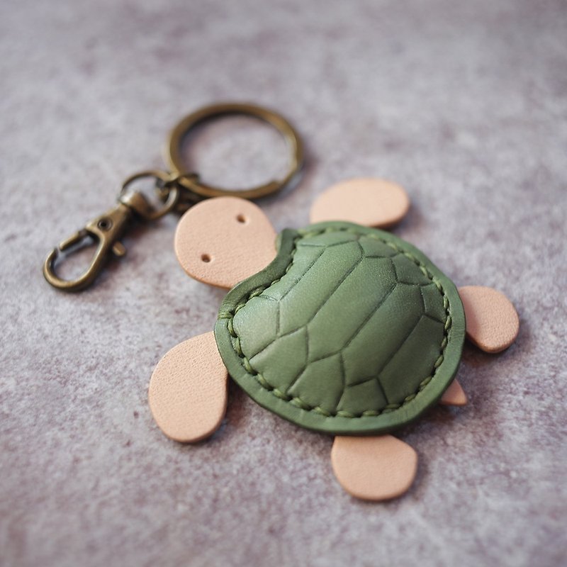 ONE+ turtle Key holder - Keychains - Genuine Leather Green
