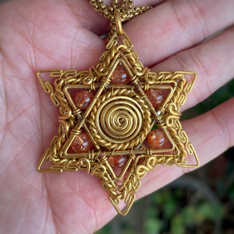 黃銅六芒星項鏈 金屬編織 手工製作 - 項鍊 - 銅/黃銅 金色