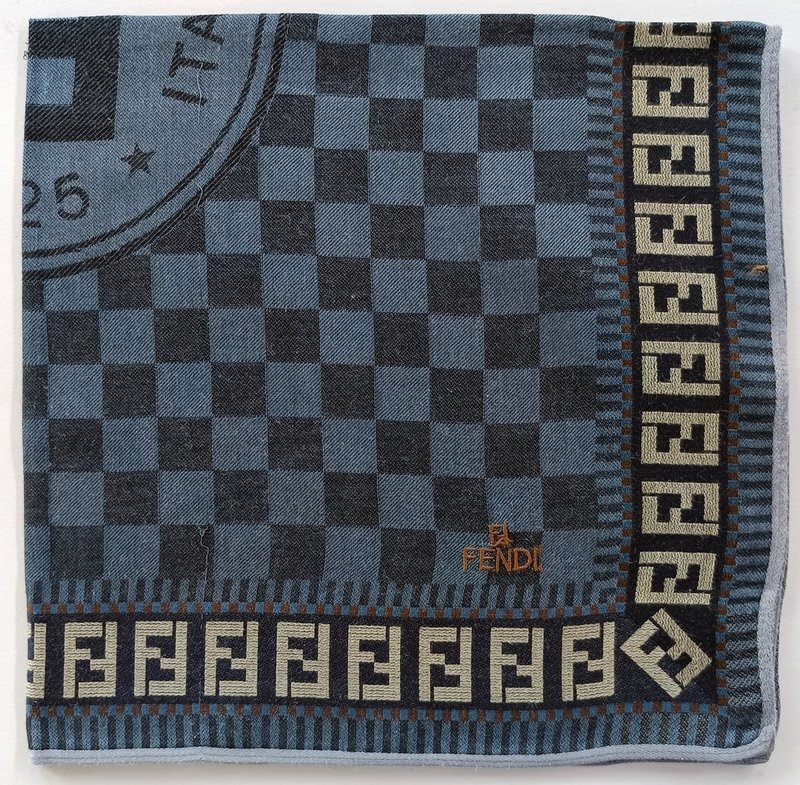 FENDI Vintage Handkerchief Blue 18.5 x 18.5 inches - 手帕 - 棉．麻 藍色