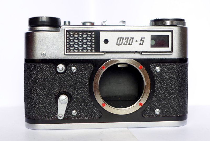 FED-5 レンジファインダー フィルム カメラ 35 mm M39 マウント USSR ボディ - カメラ・チェキ - 金属 シルバー