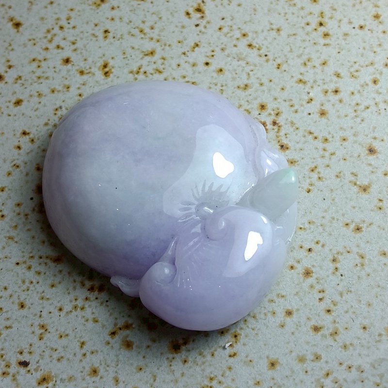 J0235天然翡翠A貨 . 細糯紫羅蘭春帶彩如意壽桃.幸福健康.掛飾. - 擺飾/家飾品 - 玉石 