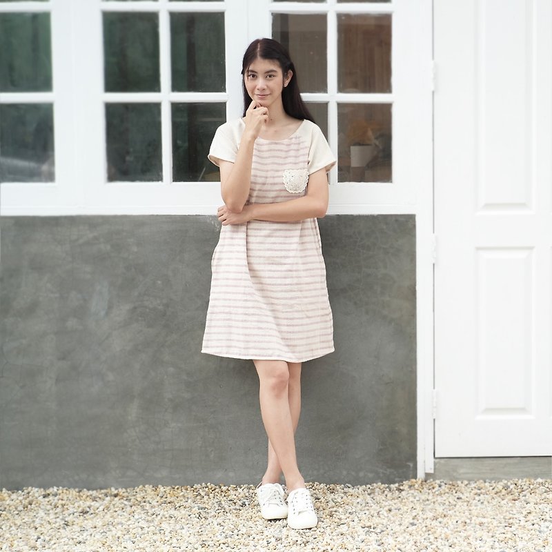 Sweet Journey #1 / Pink Round neck Short Sleeve Dresses with Lace Pockets Striped Botanical Dyed Color Cotton - 連身裙 - 棉．麻 粉紅色