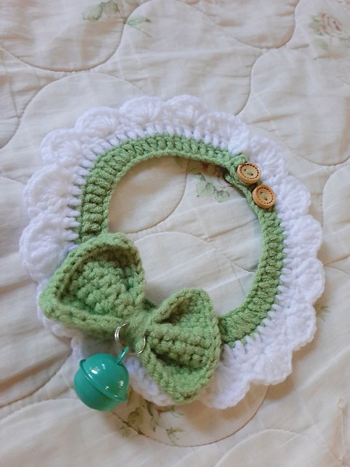 cloudystore Cloudy GREEN LEAF Cat collar Crochet Handmade