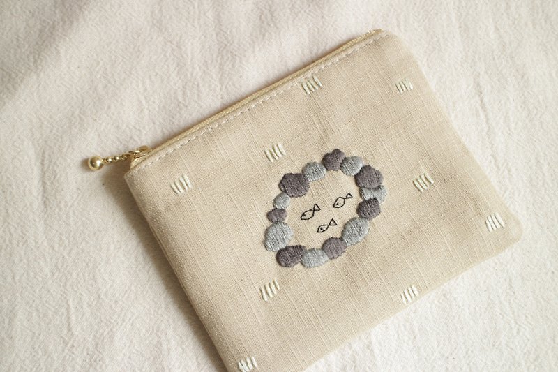 Small multi-purpose zipper bag embroidered coin purse / Pond - กระเป๋าเครื่องสำอาง - ผ้าฝ้าย/ผ้าลินิน สีนำ้ตาล