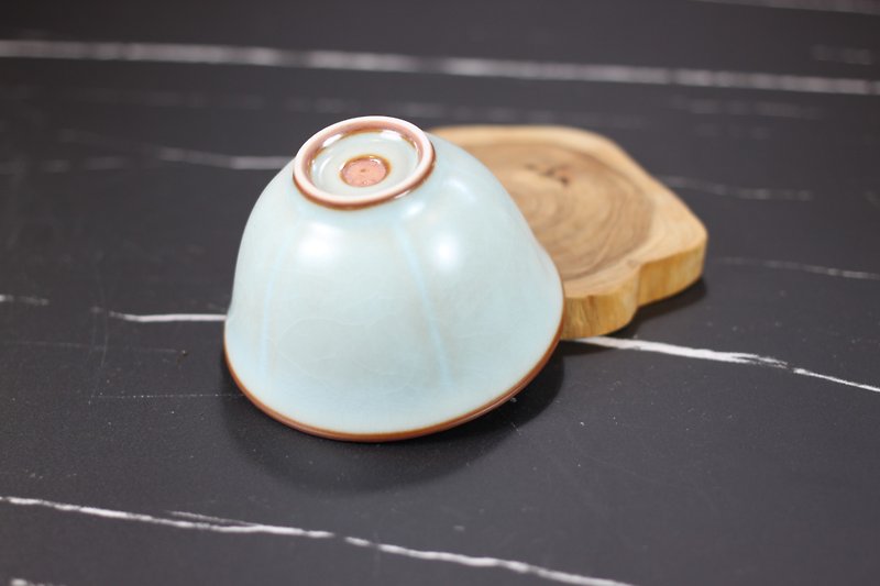 [I Love Mom] Xiangyi Kiln Tianqing Ru Kiln Kuikou Tea Cup Yingge Ceramics Master Ye Minxiang - Teapots & Teacups - Porcelain 