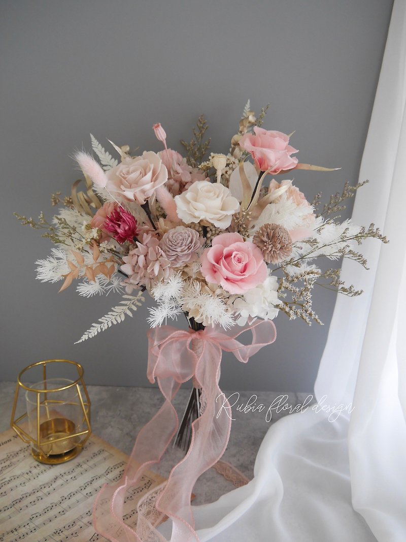 Milk tea sweet powder Korean eternal life bouquet/bridal bouquet/photo bouquet/customized - Dried Flowers & Bouquets - Plants & Flowers Pink