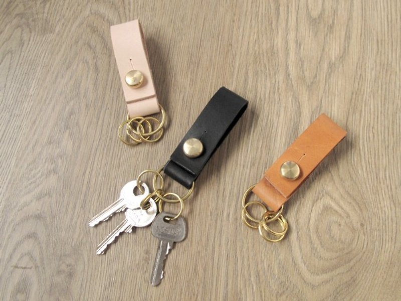 Natural Leather x Heavy Industry Bronze Keychain - Keychains - Genuine Leather Black