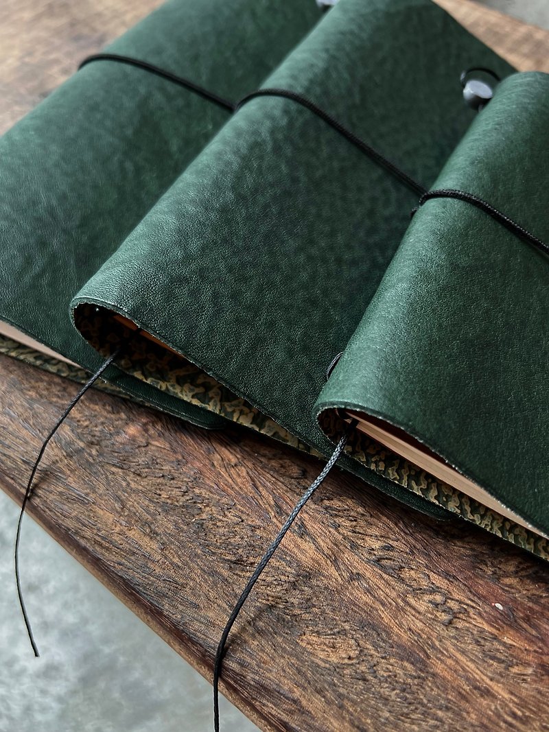 Accompanying Letter Vegetable Tanned Leather Notebook Dark Green Meteorite Pattern Three Sizes [LBT Pro] - Notebooks & Journals - Genuine Leather Green